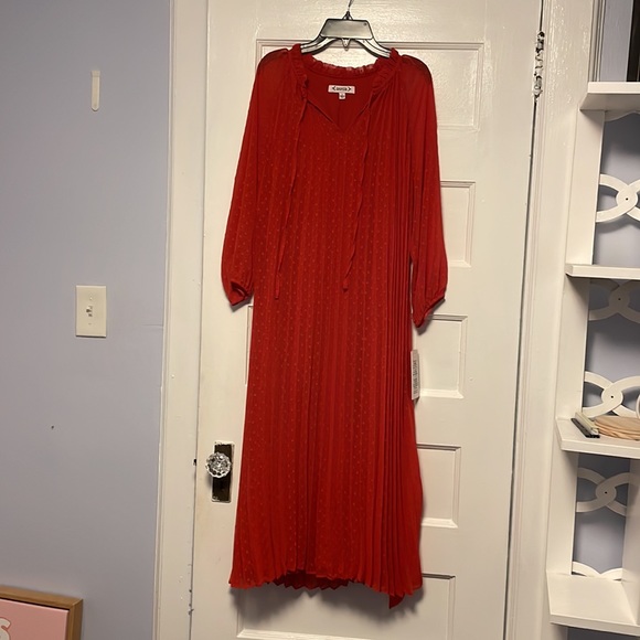 NWT Nanette Lenore Split Neck Three Quarter Sleeve Dot Print Midi Dress, Size 4 - Picture 2 of 4